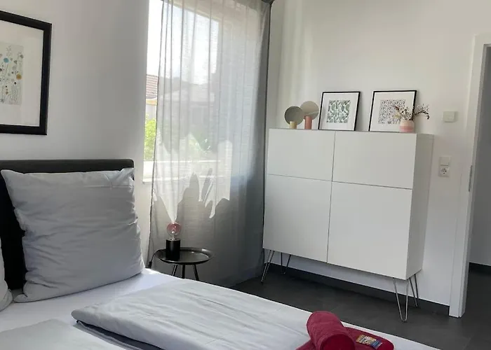 Ferienwohnung - Nah An Phantasialand, Koeln & Bonn