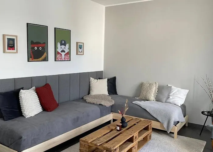 Ferienwohnung - Nah An Phantasialand, Koeln & Bonn